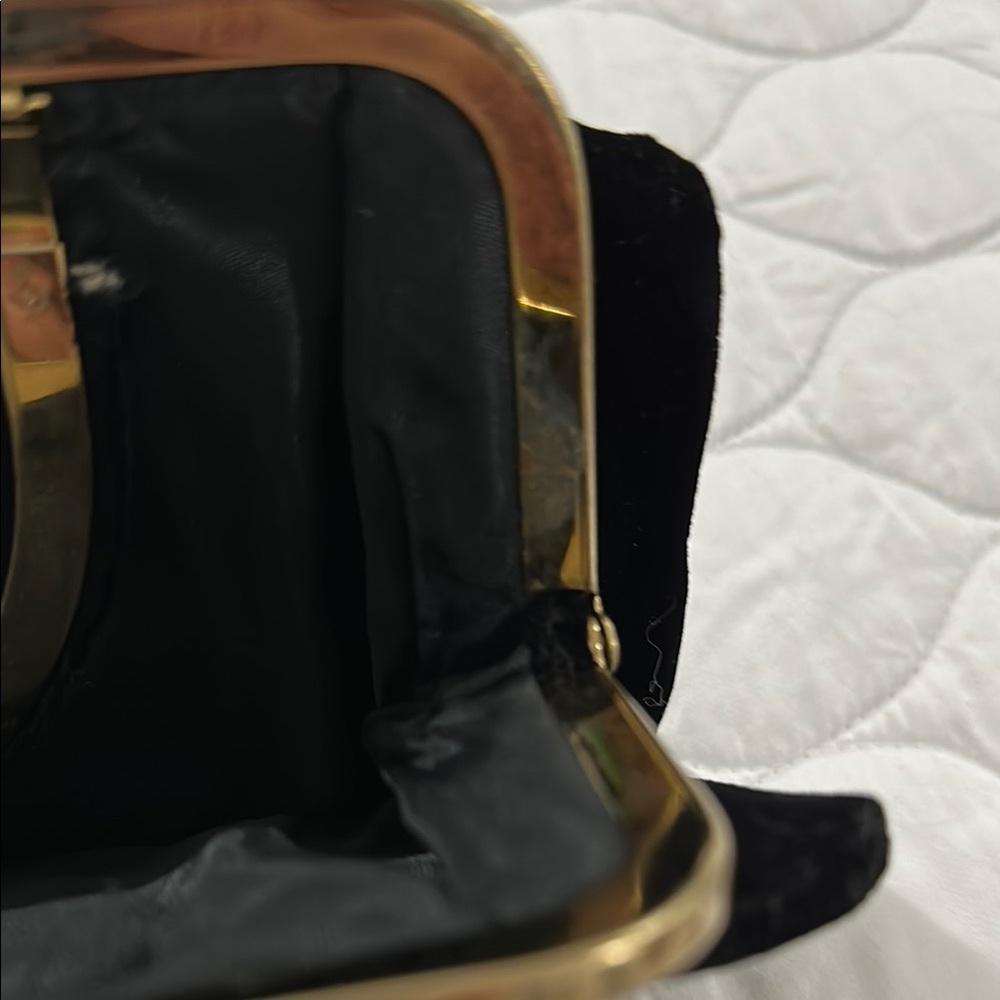 Vintage Convertible Black and Gold Clutch - Picture 7 of 8